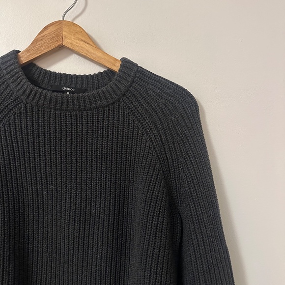 Quince Organic Cotton Fisherman Crewneck Sweater in Charcoal Gray | Size Medium - Picture 2 of 9